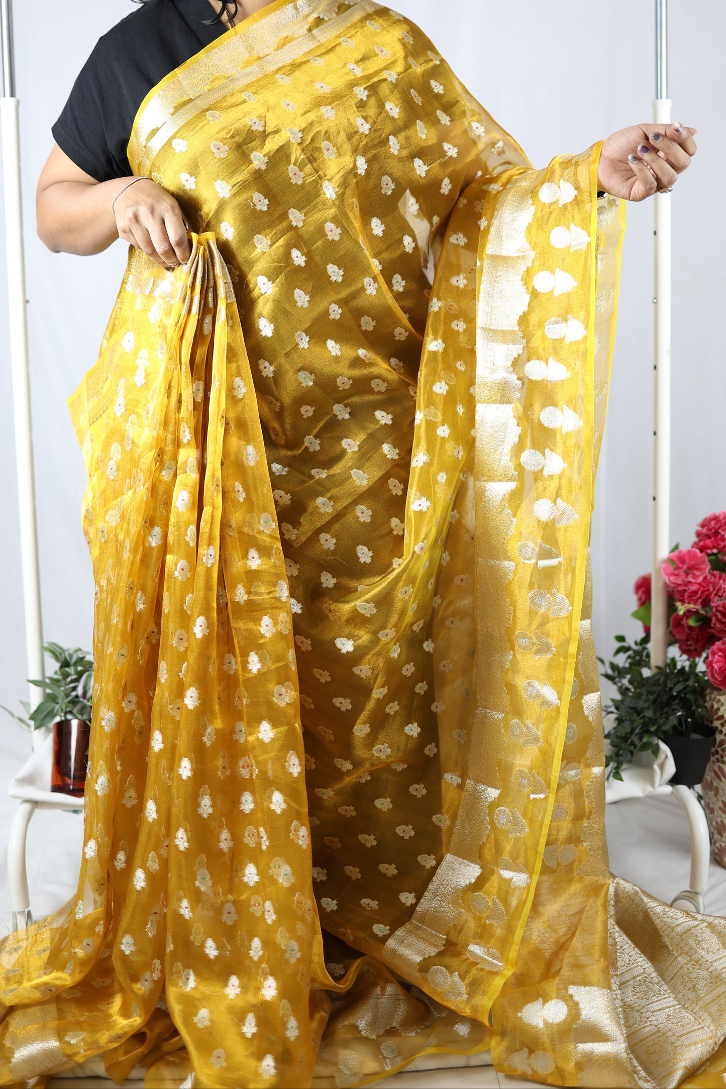 Pure banarasi tissue-Golden yellow