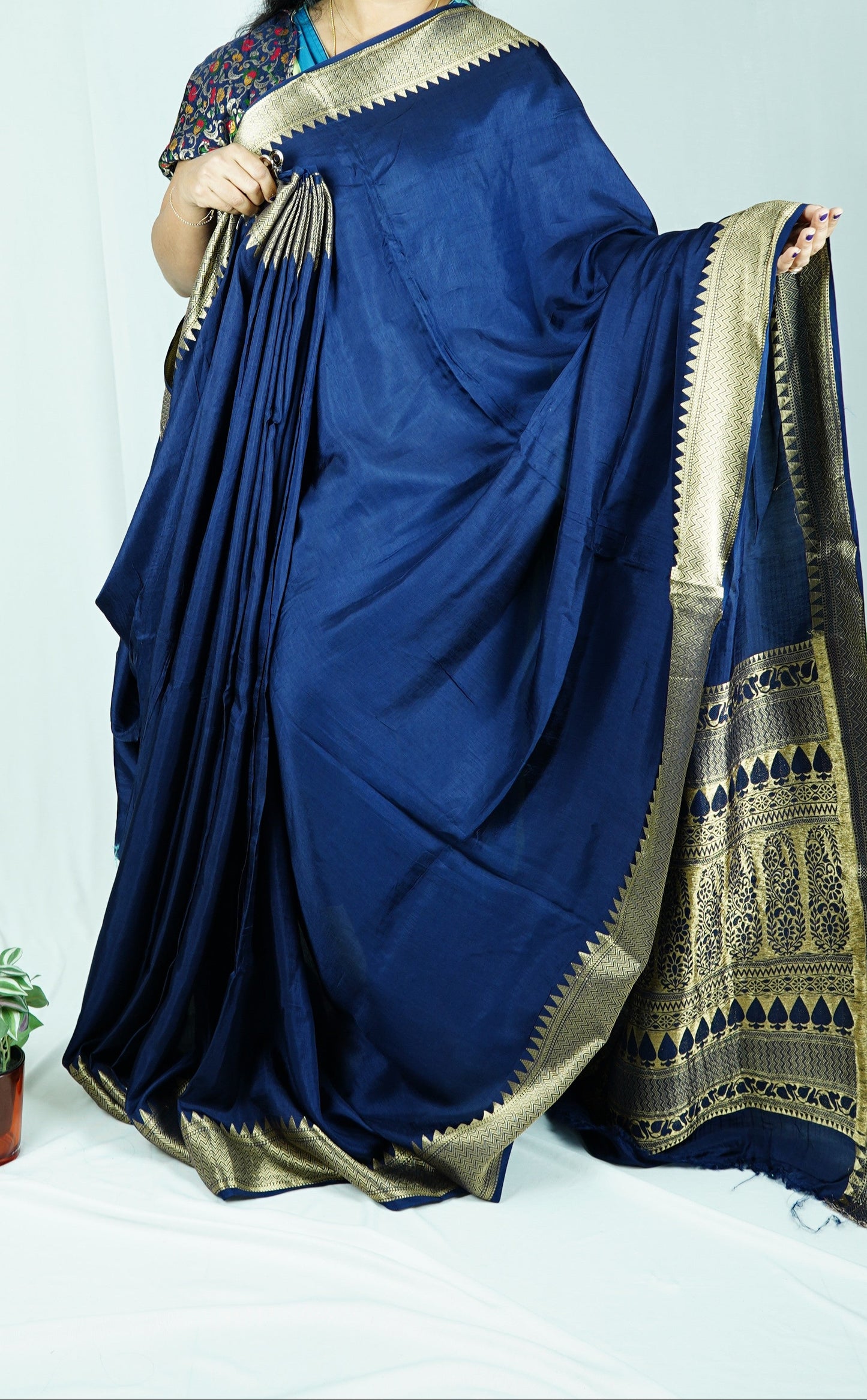 Viscose silk saree with Meenakari blouse-navy blue