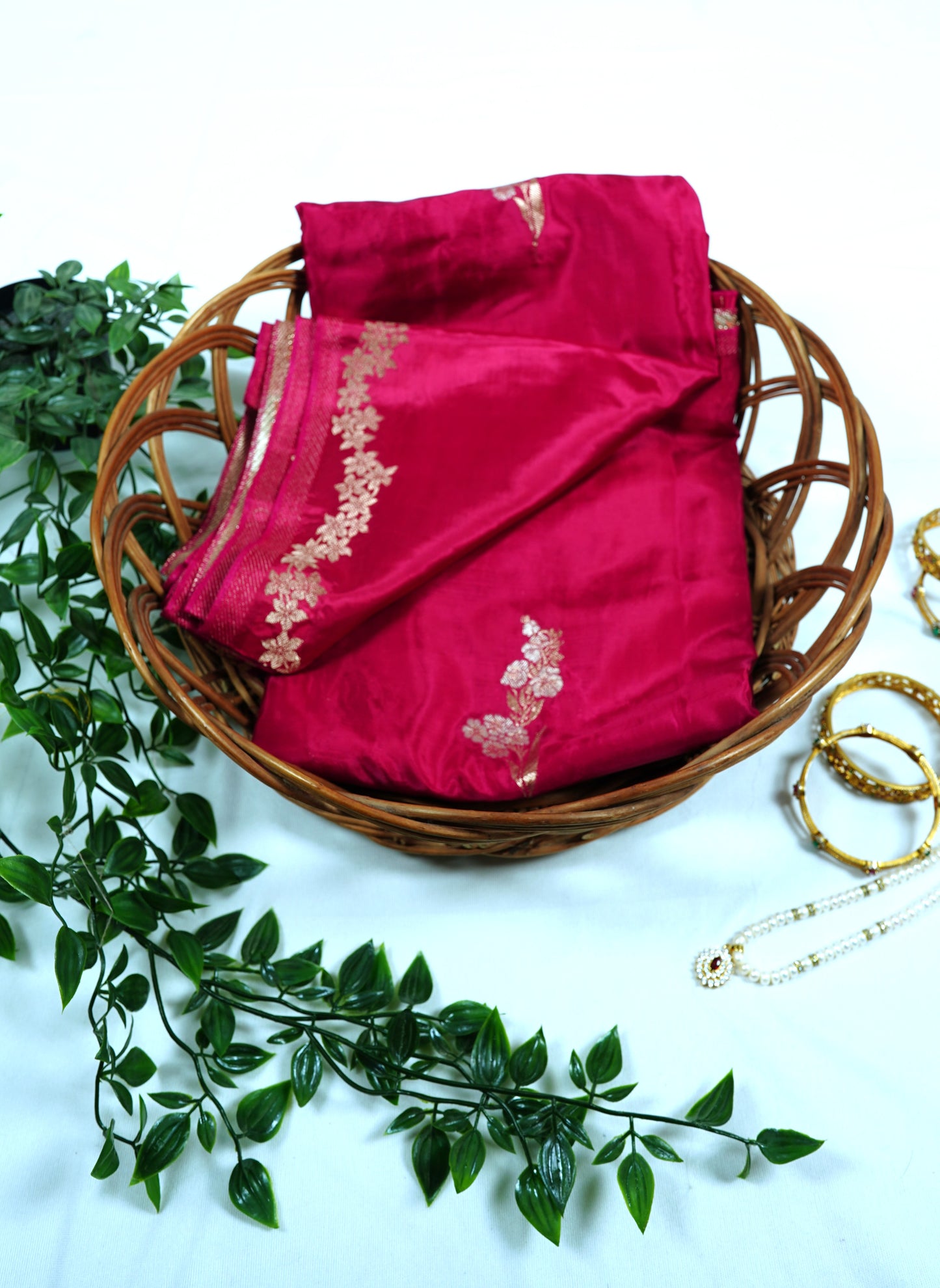 Pink Viscose Crepe silk saree