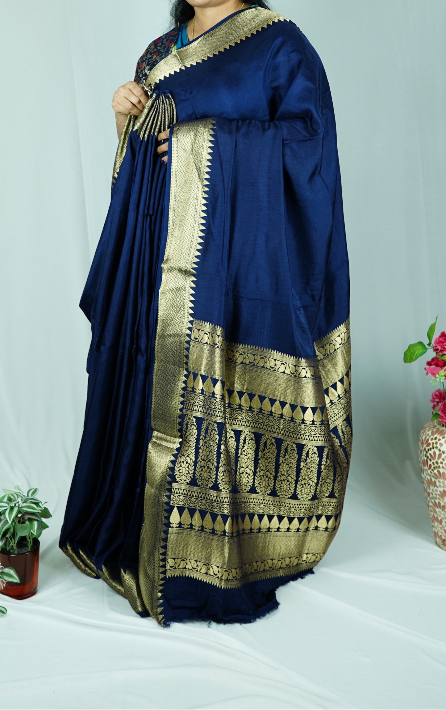 Viscose silk saree with Meenakari blouse-navy blue