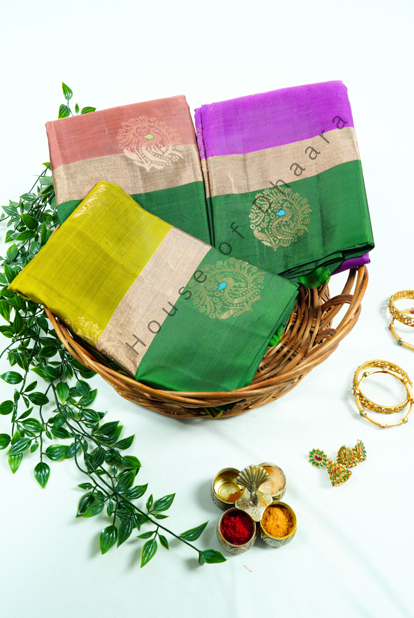 Mehandi Green Venkatagiri Pattu With Green Border
