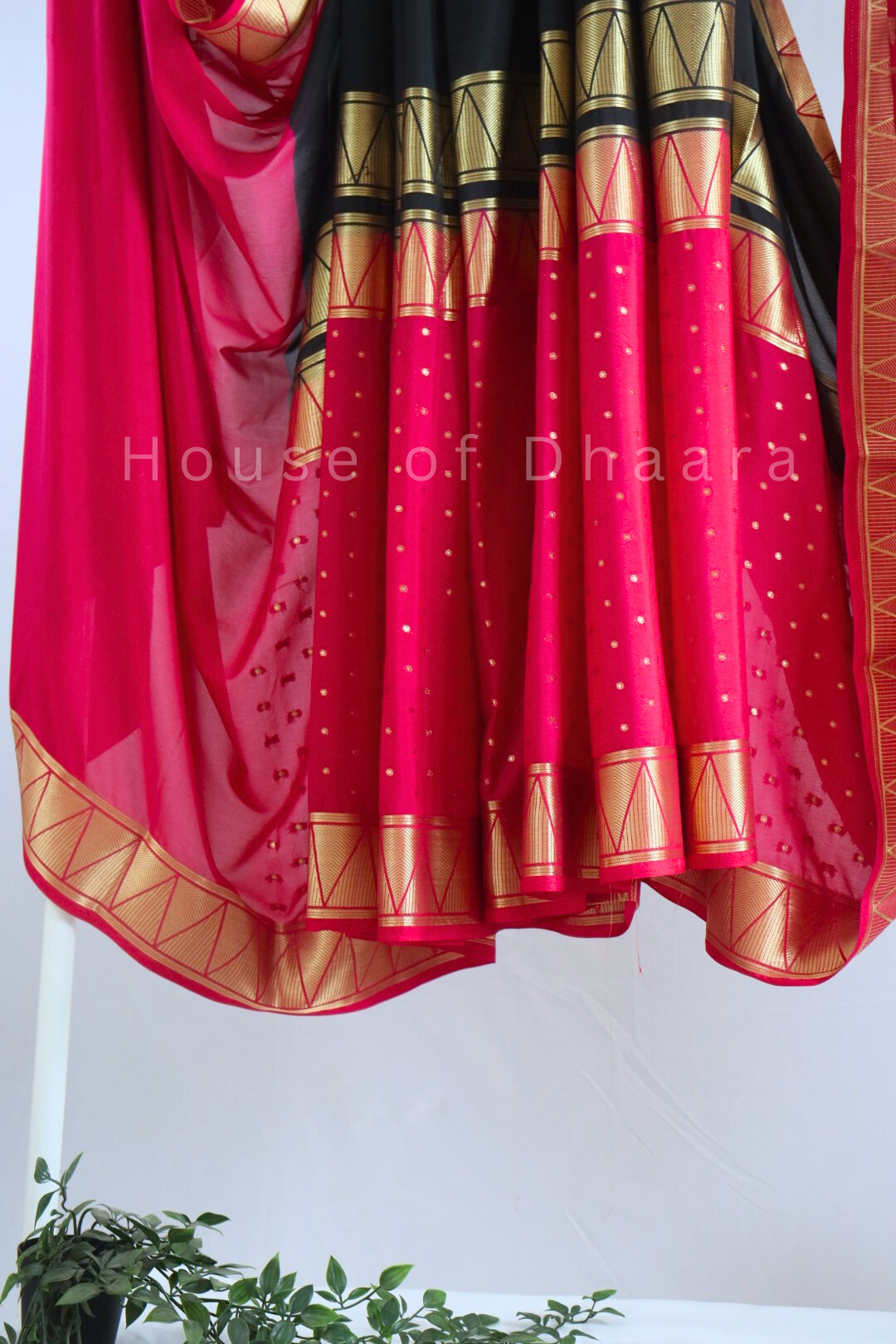 Semi Mysore crepee silk-Black & pink