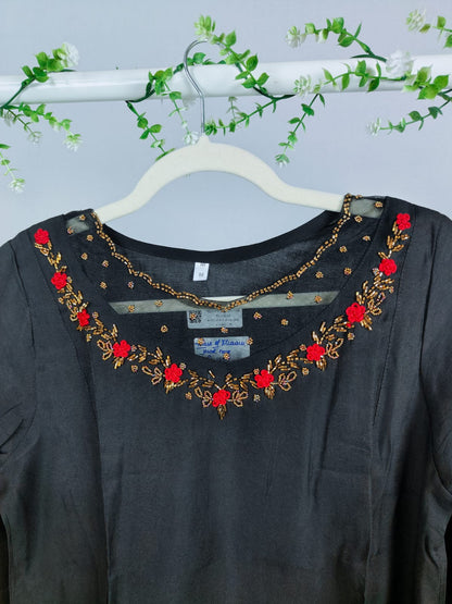 kurti-black-silk-plain-jewel-neck